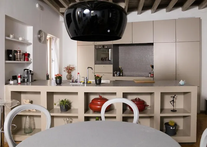 Duplex Dernier Etage Avec Terasse A Deux Pas De La Grand Place
